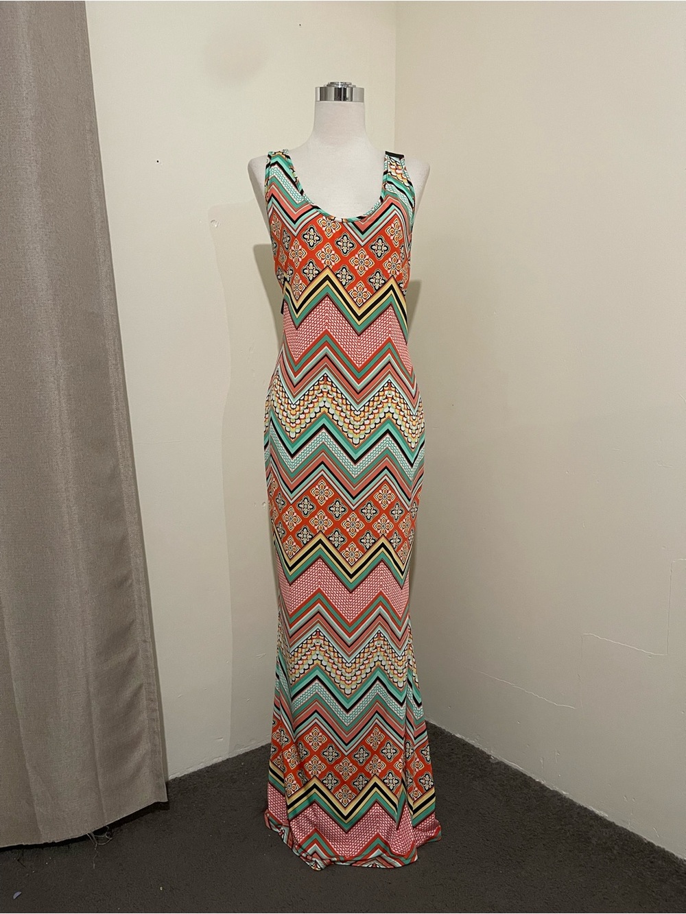 Sleeveless Chevron & Geo Print Maxi Dress in Coral, Mint & Pink
